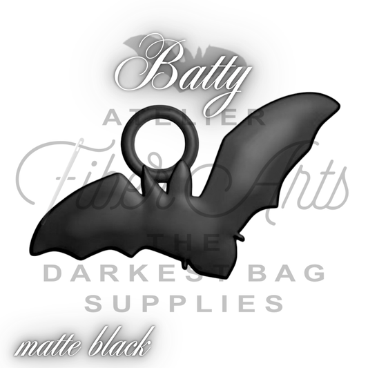 PRE-SALE #5 Batty Nylon Zipper Pulls in Matte Black - 3pcs at Atelier Fiber Arts