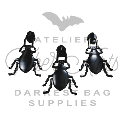 #5 Beetle Nylon Zipper Pulls Matte Black - 3pcs at Atelier Fiber Arts