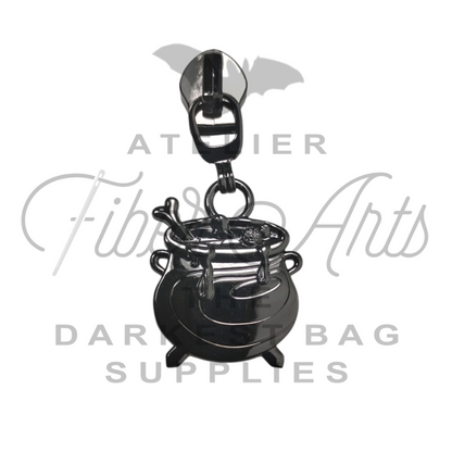 #5 Cauldron Nylon Zipper Pulls - Gunmetal - 3pcs at Atelier Fiber Arts