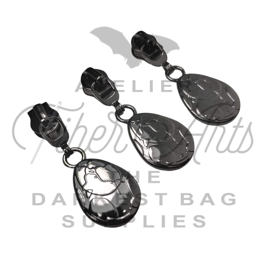 #5 Dino Egg Nylon Zipper Pulls - Gunmetal - 3pcs at Atelier Fiber Arts