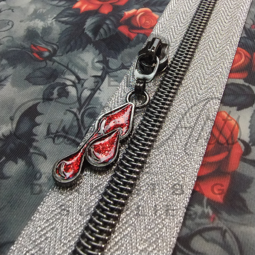 #5 Zipper - Silverado - by the meter - Gunmetal Teeth at Atelier Fiber Arts