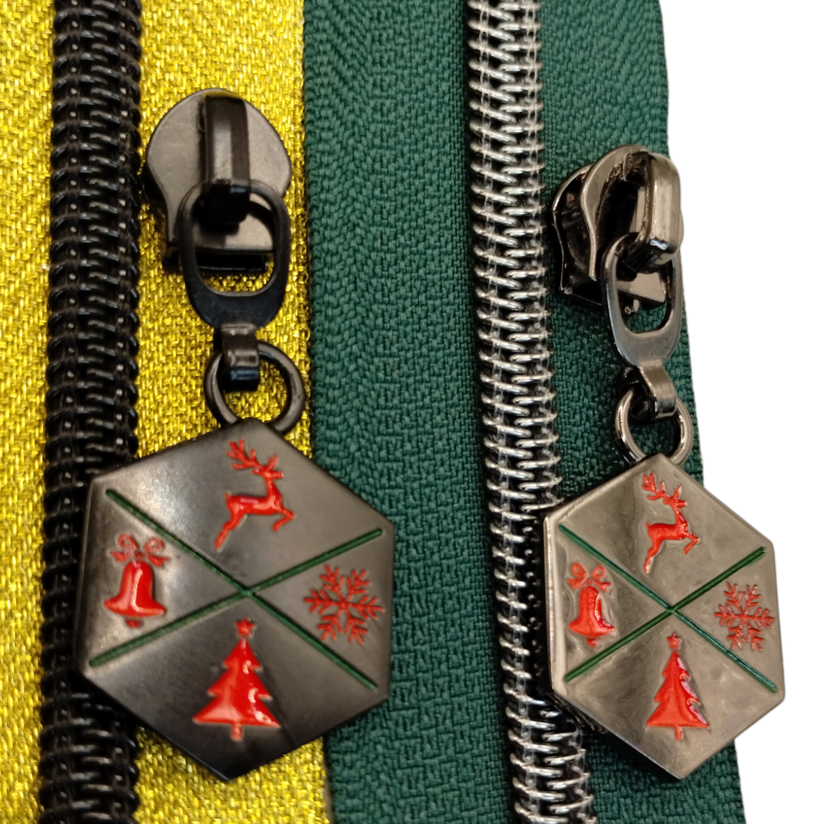 #5 Jollyday Spirit Nylon Zipper Pulls in Gunmetal and Enamel - 3pcs at Atelier Fiber Arts