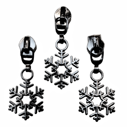 #5 Jollyday Snowflake Nylon Zipper Pulls in Gunmetal - 3pcs at Atelier Fiber Arts