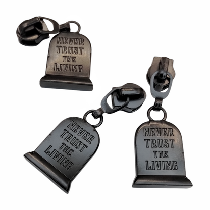 #5 BJ Never Trust The Living Nylon Zipper Pulls in Matte Black - 3pcs at Atelier Fiber Arts