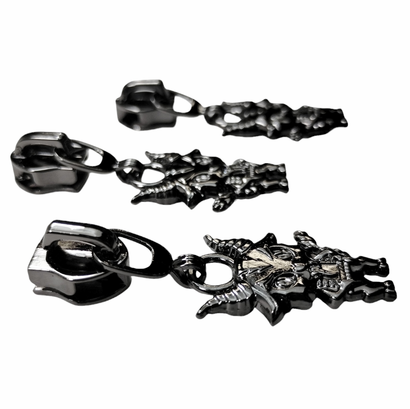 #5 Krampus Nylon Zipper Pulls Gunmetal - 3pcs at Atelier Fiber Arts