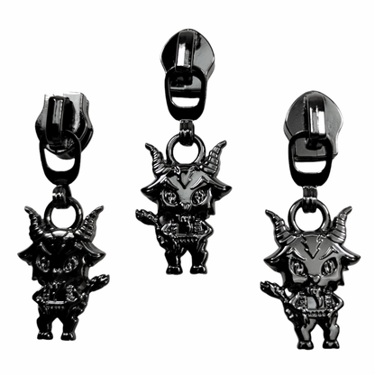 #5 Krampus Nylon Zipper Pulls Gunmetal - 3pcs at Atelier Fiber Arts