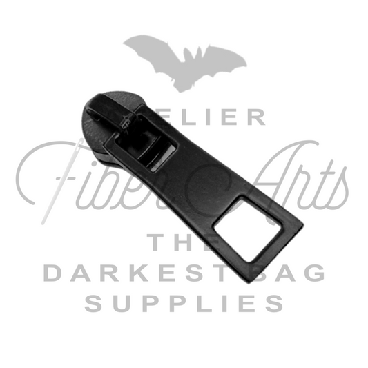 #5 Rectangle Nylon Zipper Pull in Matte Black - 3pcs at Atelier Fiber Arts