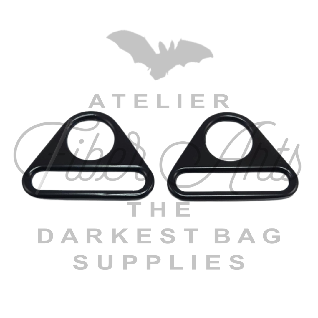 Triangle D-Ring - 25mm (1in) - MATTE BLACK - 2 per pack at Atelier Fiber Arts