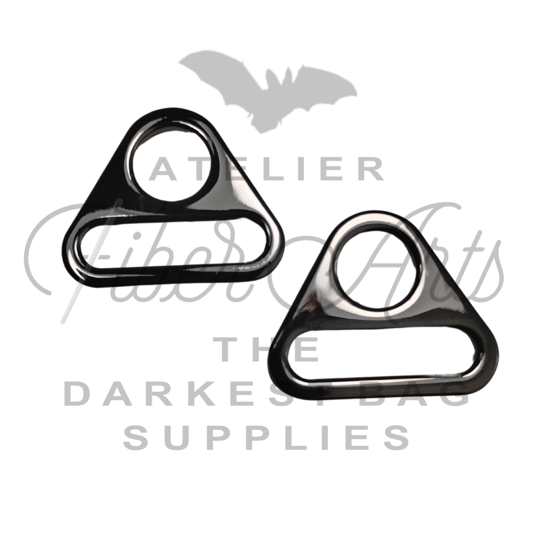 Triangle D-Ring - 25mm (1in) - GUNMETAL - 2 per pack at Atelier Fiber Arts